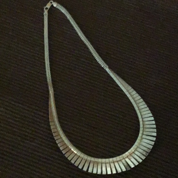 SALE! VINTAGE NECKLACE - GORGEOUS! - Picture 4 of 6